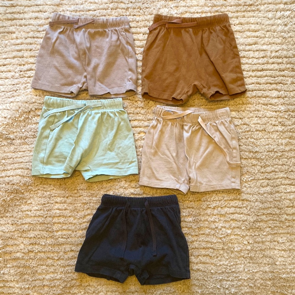 H&M organic cotton baby shorts 6-9 months